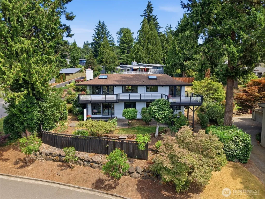 4802 111th Avenue NE Kirkland WA 98033