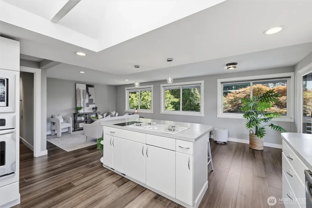 4802 111th Avenue NE Kirkland WA 98033