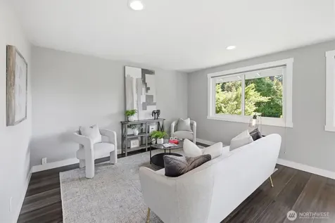4802 111th Avenue NE Kirkland WA 98033