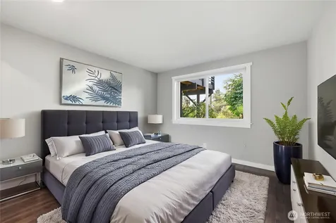 4802 111th Avenue NE Kirkland WA 98033