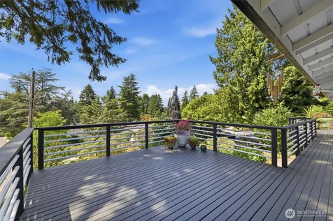 4802 111th Avenue NE Kirkland WA 98033