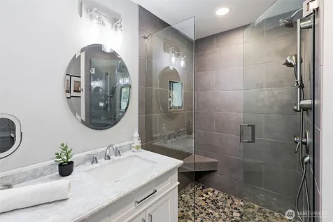 31112 NE 75th Place La Center WA 98629