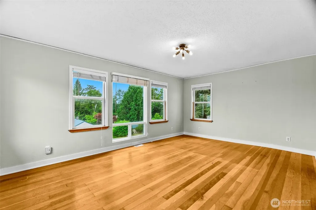504 G Street SW Tumwater WA 98512