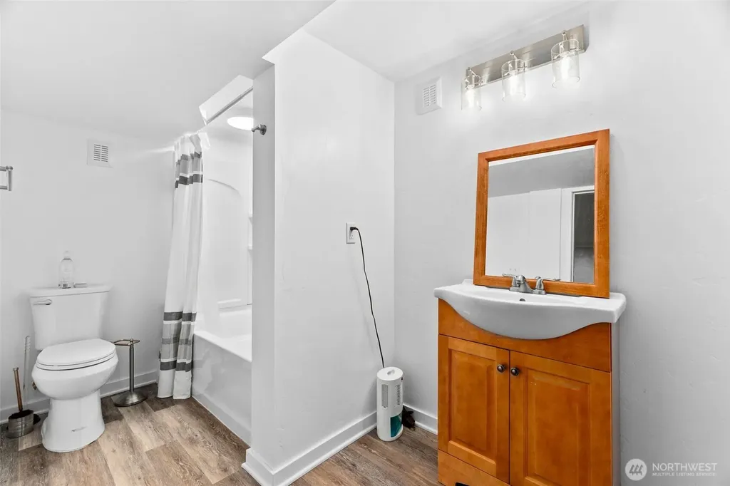 504 G Street SW Tumwater WA 98512