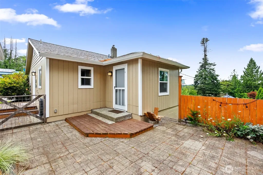504 G Street SW Tumwater WA 98512