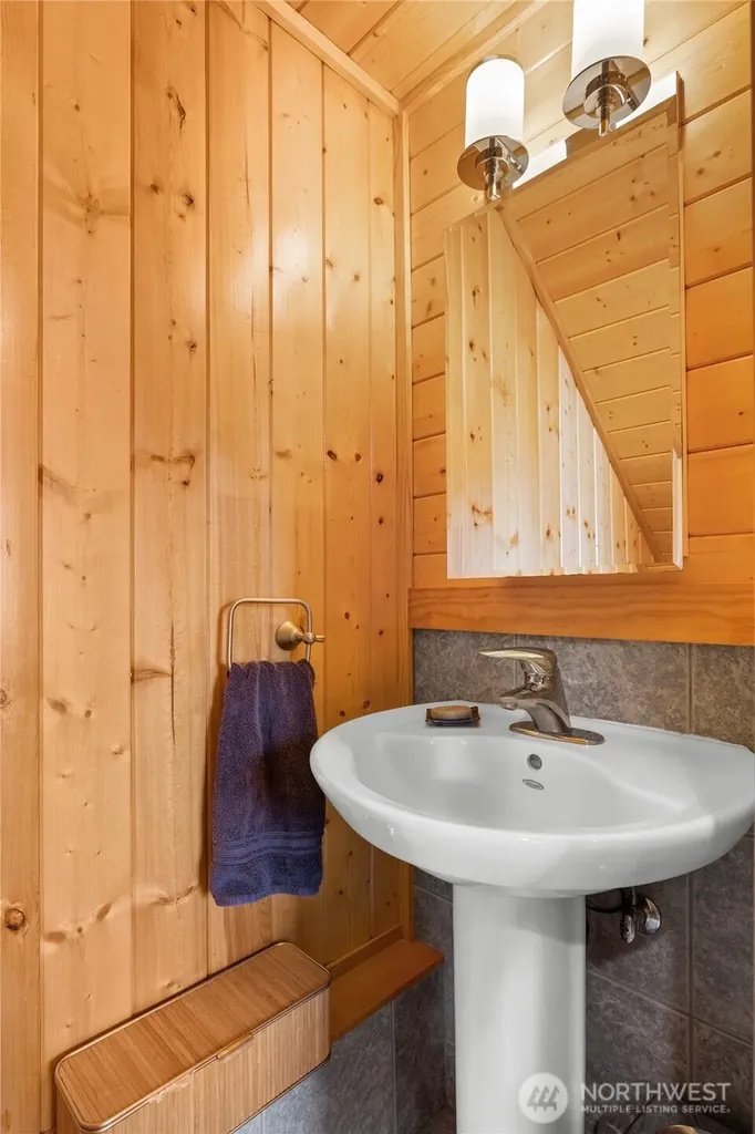 437 Sunrise Road Lopez Island WA 98261