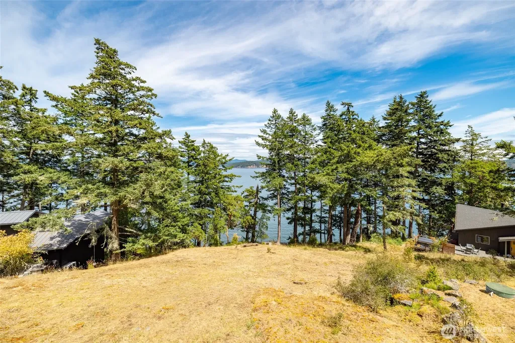 437 Sunrise Road Lopez Island WA 98261