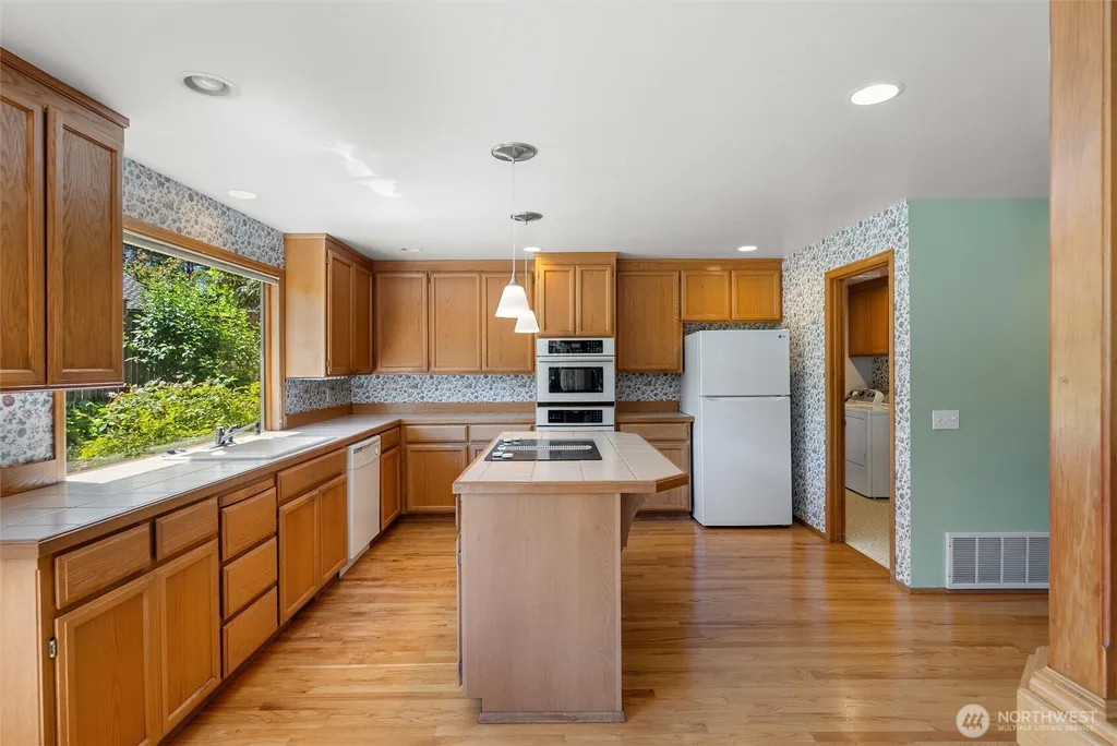 5625 108th Place SW Mukilteo WA 98275