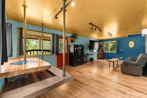 43 Davelaar Drive Mazama WA 98833