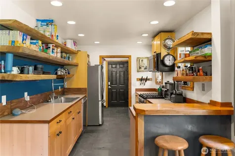 43 Davelaar Drive Mazama WA 98833