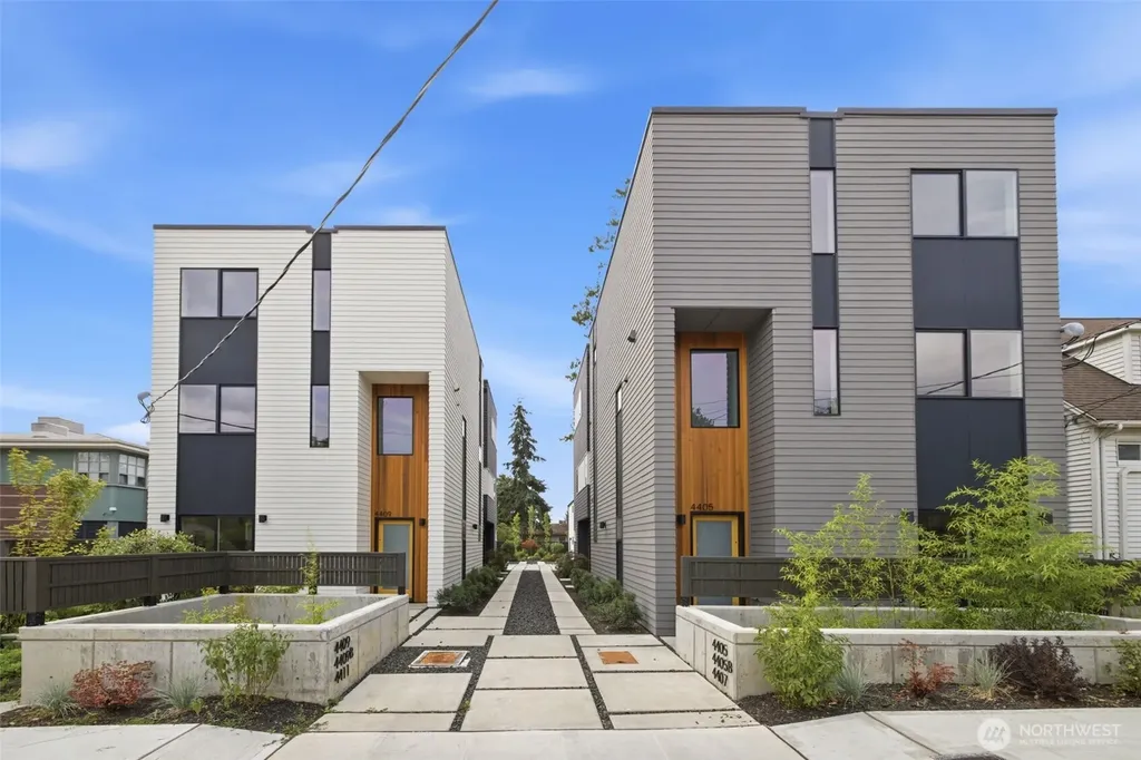 4405 S Holly Street Seattle WA 98118