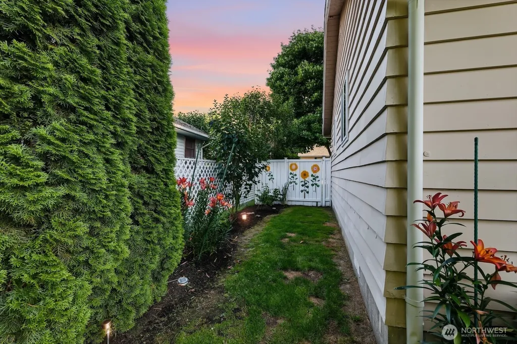 33620 SE 43rd Street Fall City WA 98024
