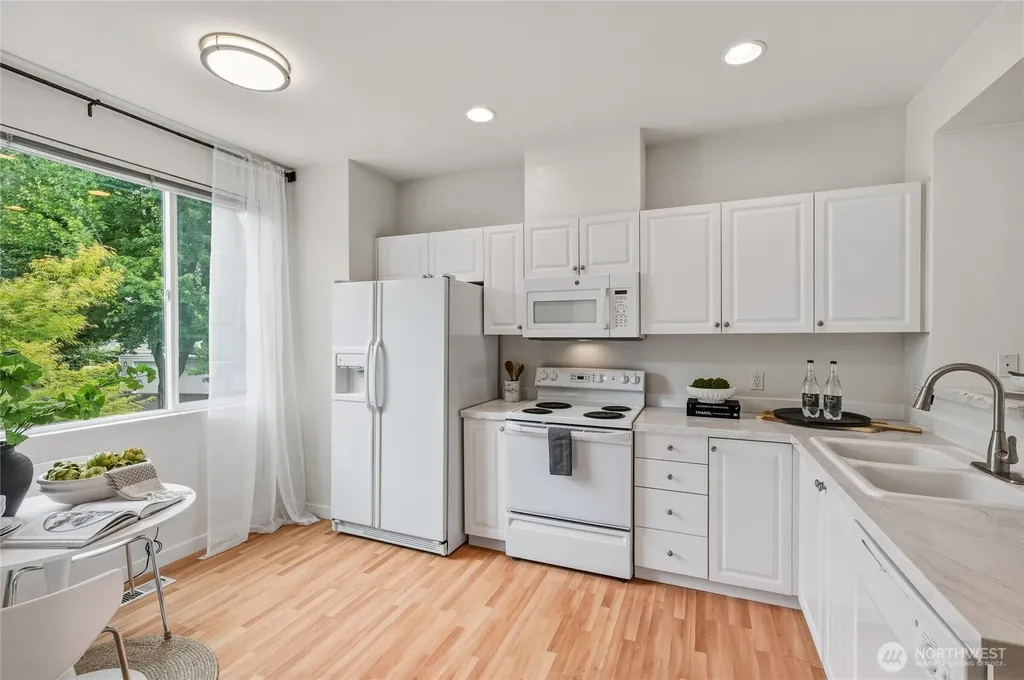 16227 119th Place NE Bothell WA 98011