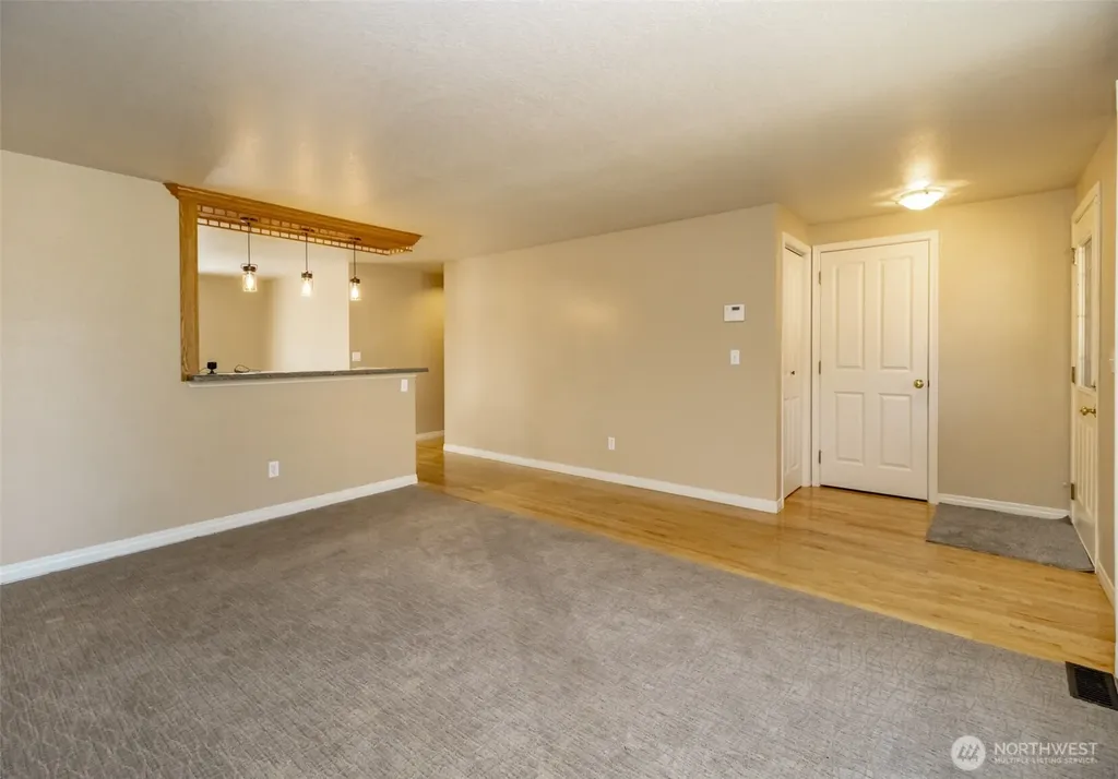 10025 14th Ave E. Tacoma WA 98445