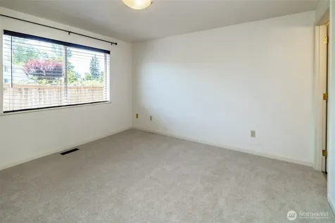 10025 14th Ave E. Tacoma WA 98445