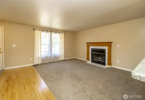10025 14th Ave E. Tacoma WA 98445