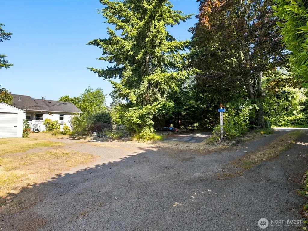 2715 50th Avenue SW Seattle WA 98116
