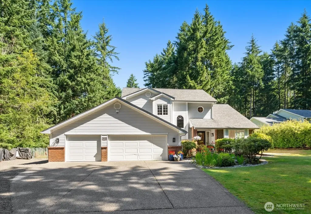 8925 Pebble Place SE Port Orchard WA 98367