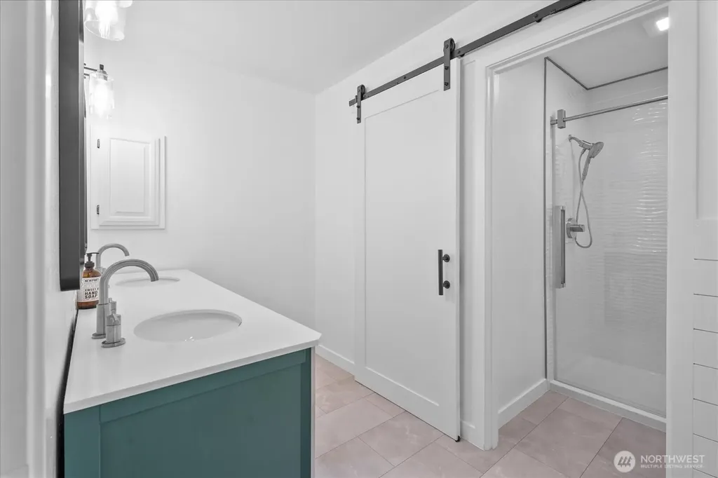 8925 Pebble Place SE Port Orchard WA 98367