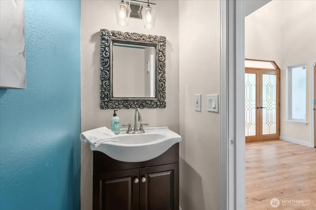 8925 Pebble Place SE Port Orchard WA 98367