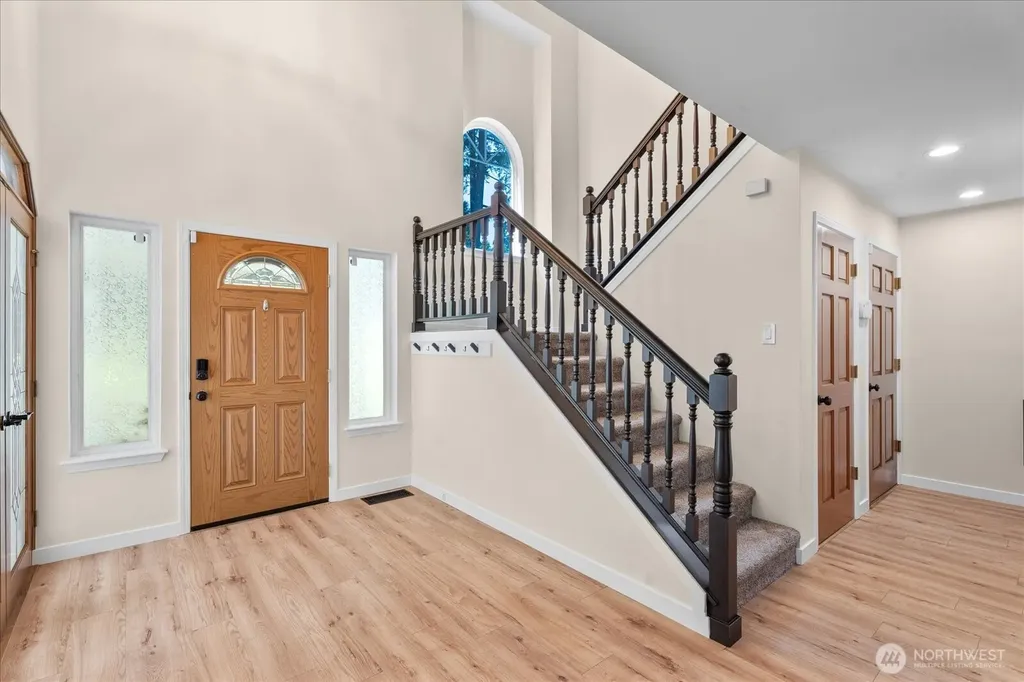 8925 Pebble Place SE Port Orchard WA 98367