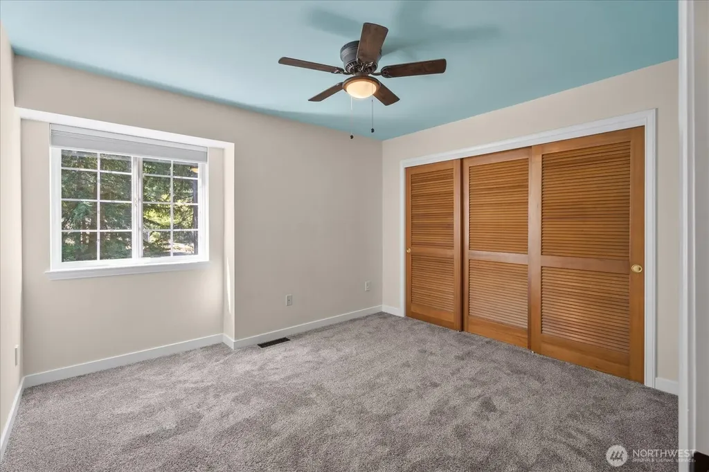 8925 Pebble Place SE Port Orchard WA 98367