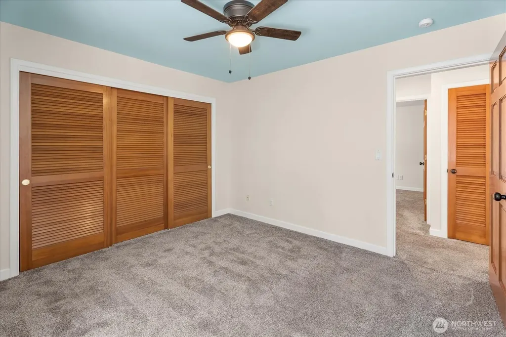 8925 Pebble Place SE Port Orchard WA 98367
