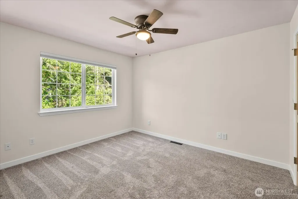 8925 Pebble Place SE Port Orchard WA 98367