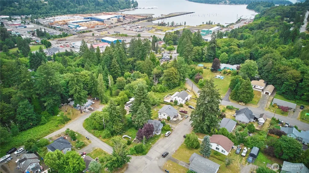 2 Xx Euclid Avenue Shelton WA 98584