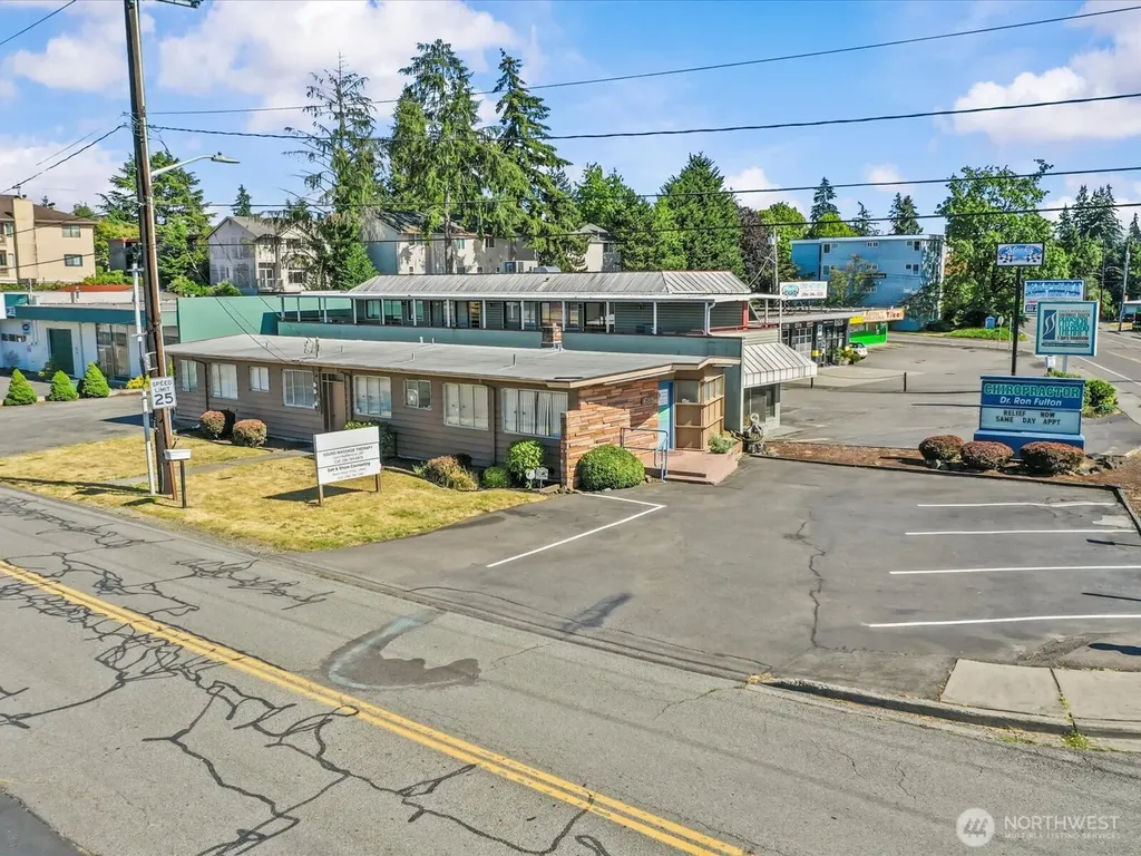 635 SW 154th Street Burien WA 98166