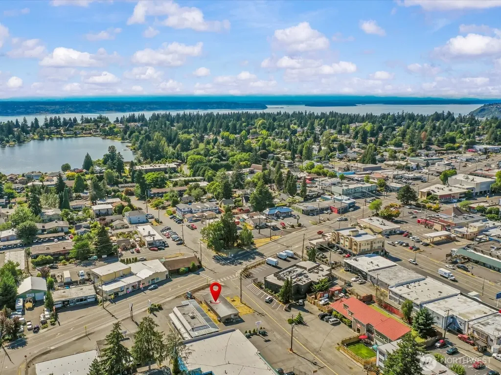 635 SW 154th Street Burien WA 98166