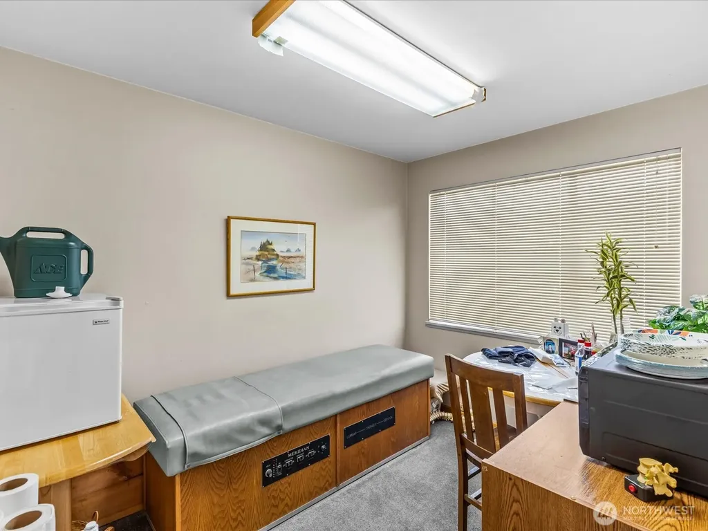635 SW 154th Street Burien WA 98166