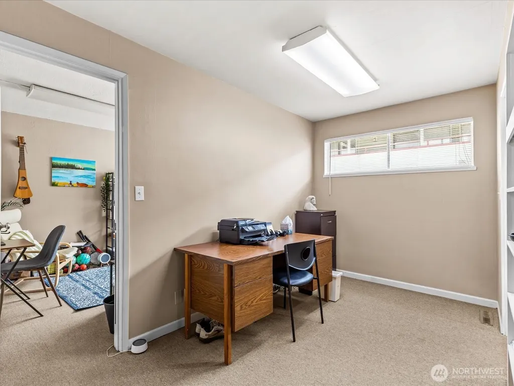 635 SW 154th Street Burien WA 98166