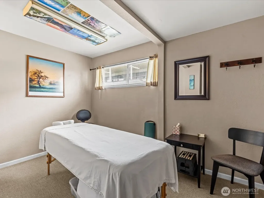 635 SW 154th Street Burien WA 98166