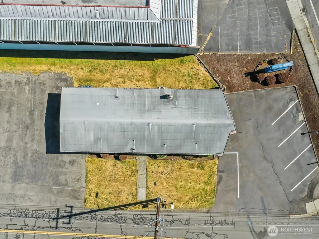 635 SW 154th Street Burien WA 98166