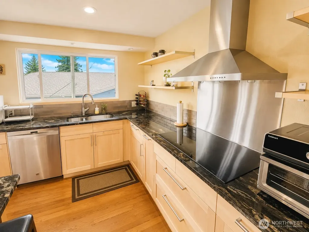 29816 2nd Avenue SW Federal Way WA 98023