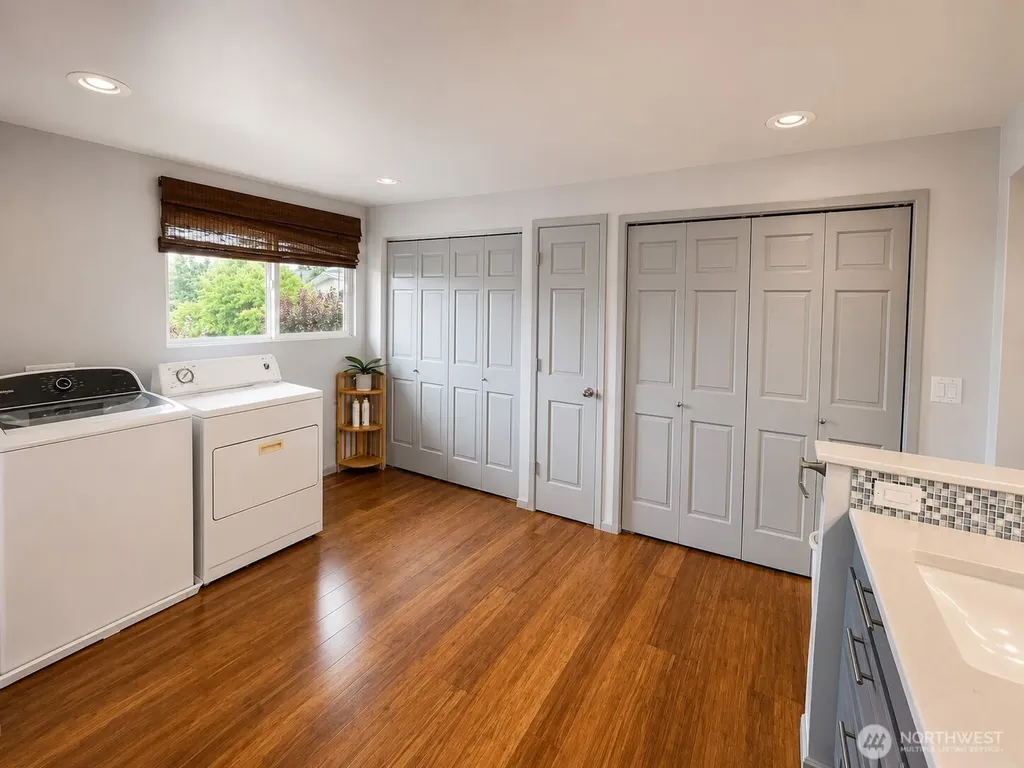 29816 2nd Avenue SW Federal Way WA 98023
