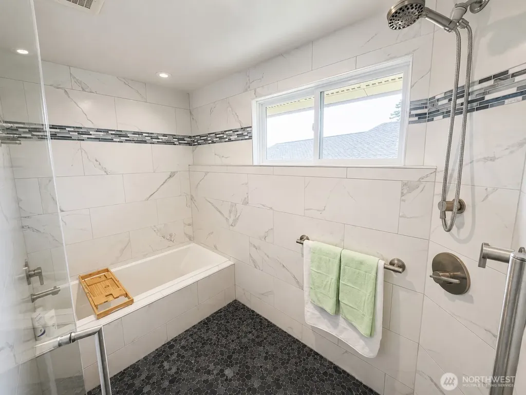 29816 2nd Avenue SW Federal Way WA 98023