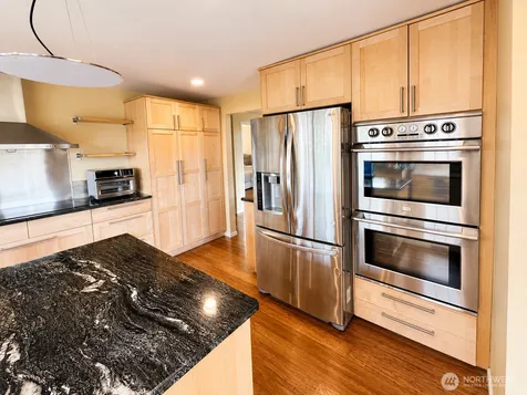 29816 2nd Avenue SW Federal Way WA 98023