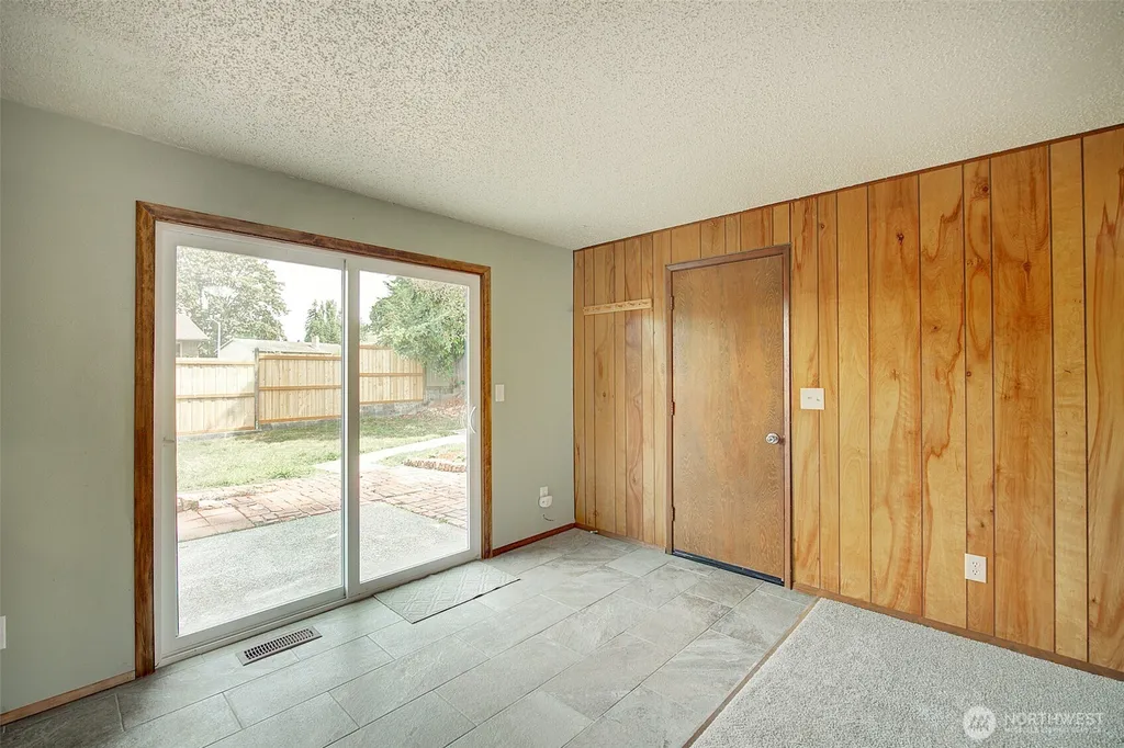 2524 SW 325th Place Federal Way WA 98023