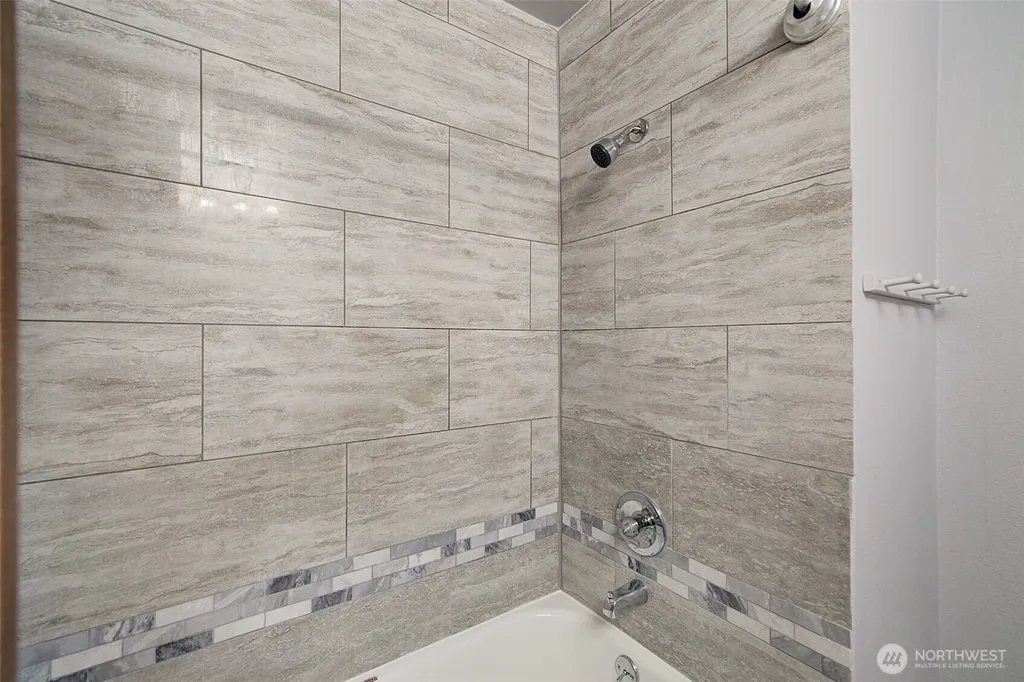 2524 SW 325th Place Federal Way WA 98023