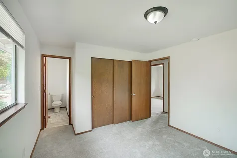 2524 SW 325th Place Federal Way WA 98023