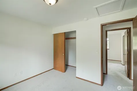 2524 SW 325th Place Federal Way WA 98023