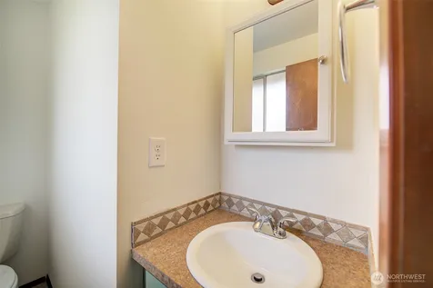 2524 SW 325th Place Federal Way WA 98023