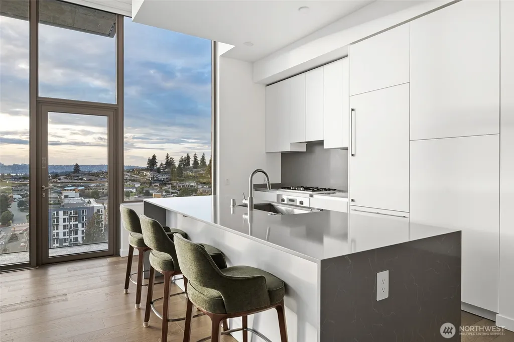 10232 NE 10th Bellevue WA 98004