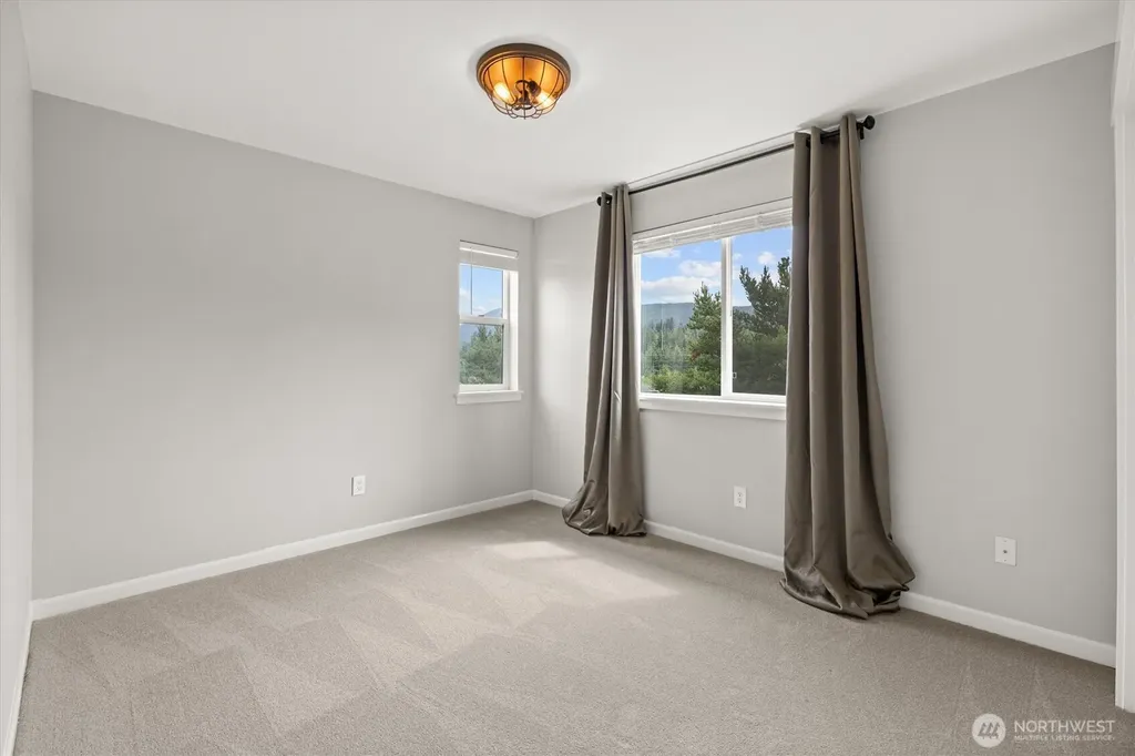 7513 Pinnacle Place SE Snoqualmie WA 98065