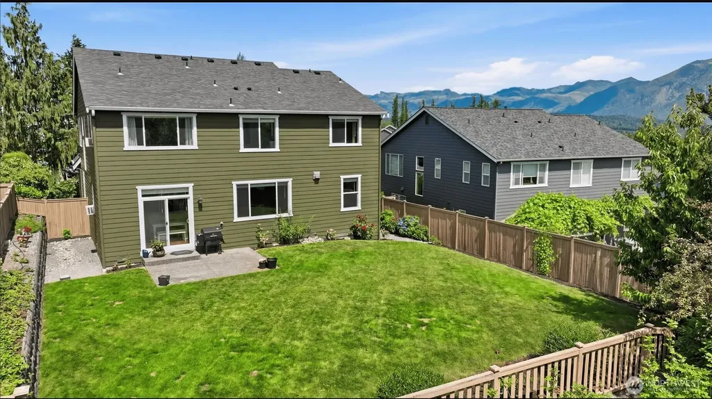 7513 Pinnacle Place SE Snoqualmie WA 98065