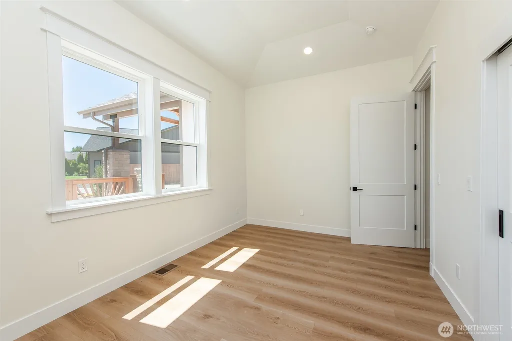 1051 N Lindsay Lane Sequim WA 98382