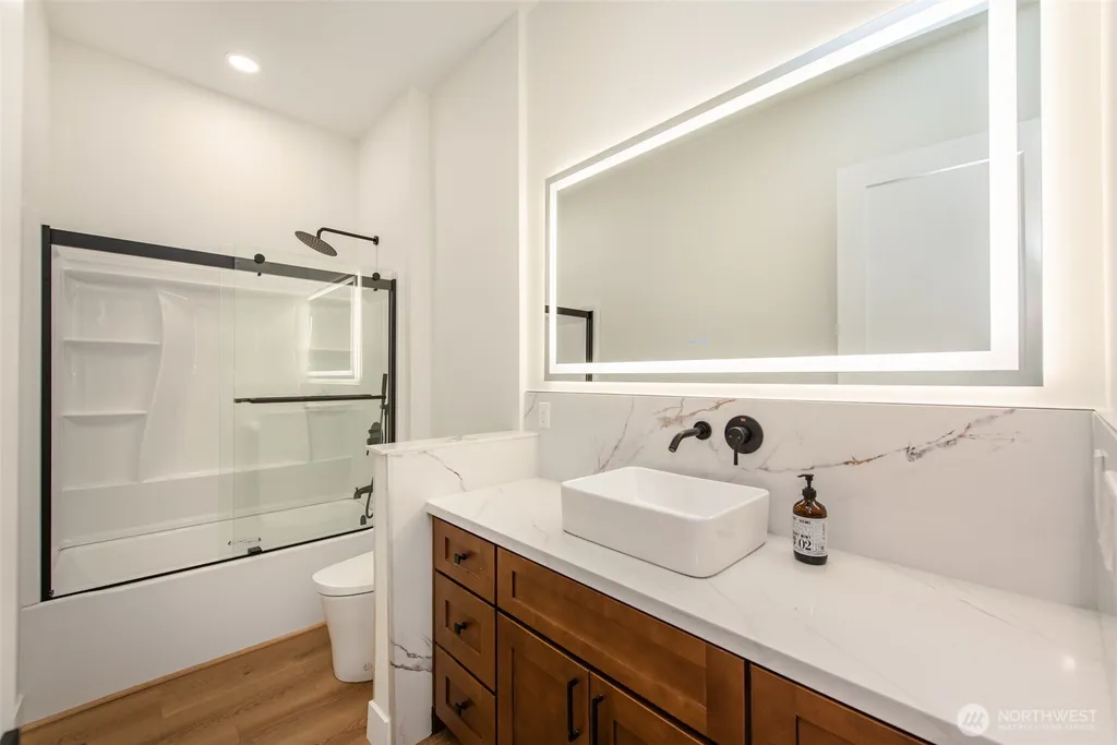 1051 N Lindsay Lane Sequim WA 98382