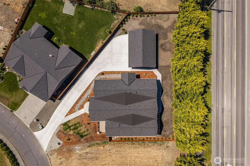 1051 N Lindsay Lane Sequim WA 98382